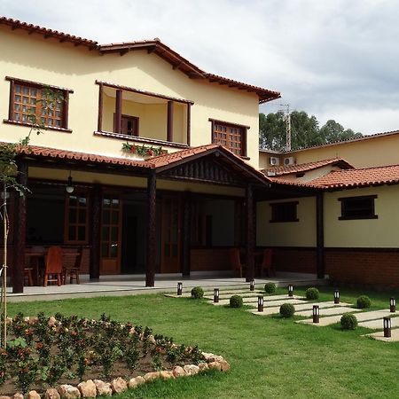 סלינס Hotel E Restaurante Sabor De Minas מראה חיצוני תמונה